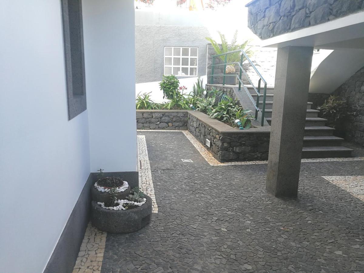 Casa Vanday Funchal  Buitenkant foto