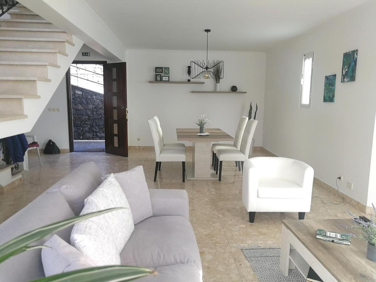 Casa Vanday Funchal  Buitenkant foto